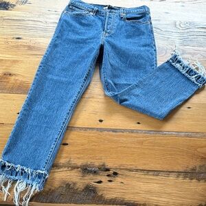 Levi's Wedgie Fit Ruffle Hem Cropped Jeans - Size 30